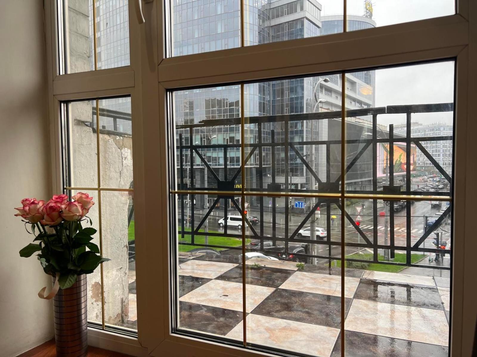 Apartment Near Gulliver Киев Экстерьер фото